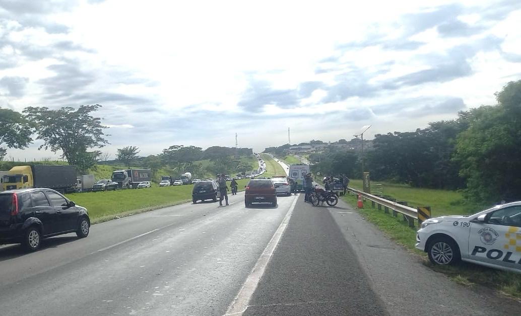 Motociclista Fica Ferido Ap S Bater Na Traseira De Carro Na Washington Lu S