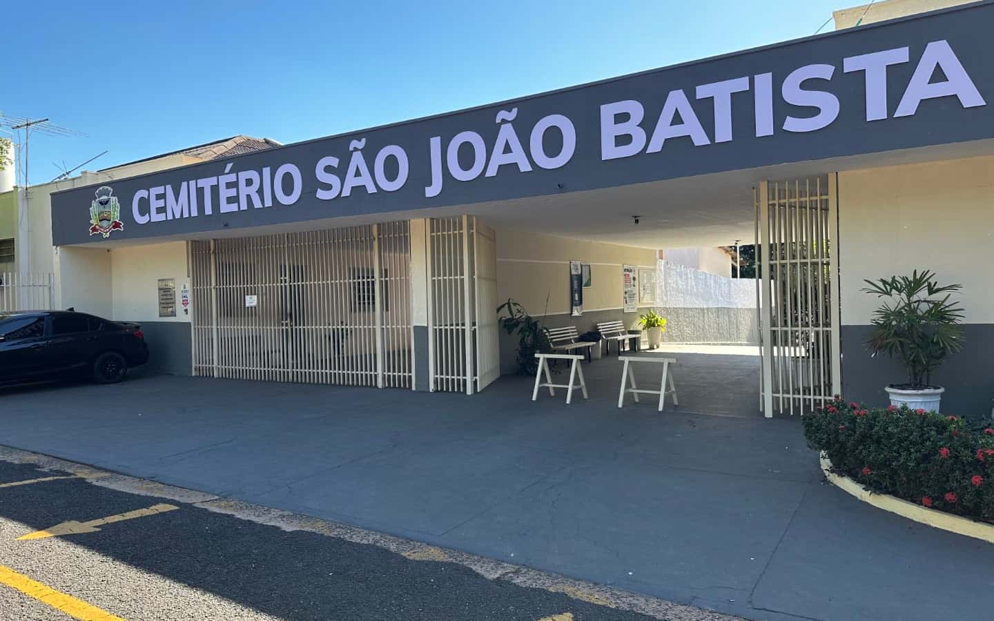 Prefeitura convoca famílias para retirada de restos mortais de gavetas em cemitério de Rio Preto (SP)