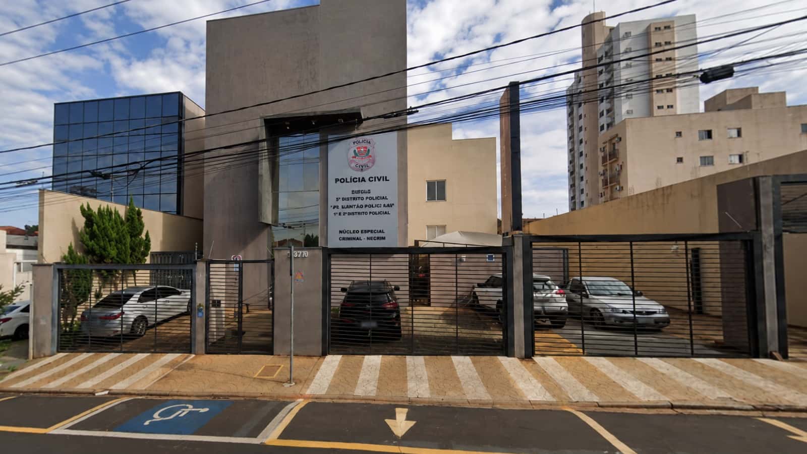 Motorista é esfaqueado e ameaçado com marreta por colega de trabalho em Rio Preto (SP)