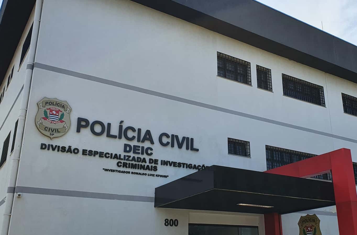 Criminosos invadem sítio e furtam 15 cabeças de gado Nelore, ração e equipamentos em Rio Preto (SP)